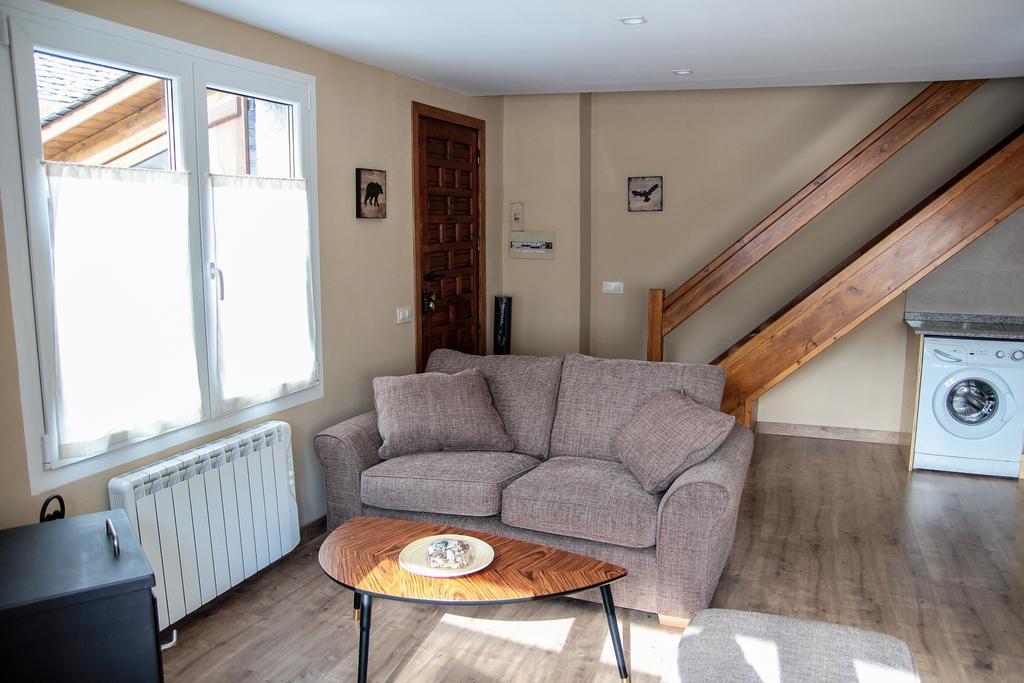 Apartamentos Snoe Mont Romies Salardú Exterior foto